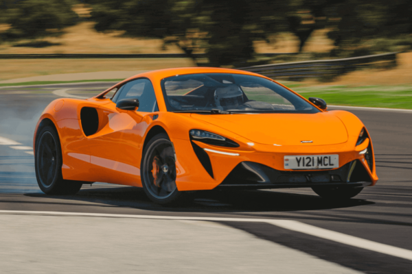 McLaren Artura